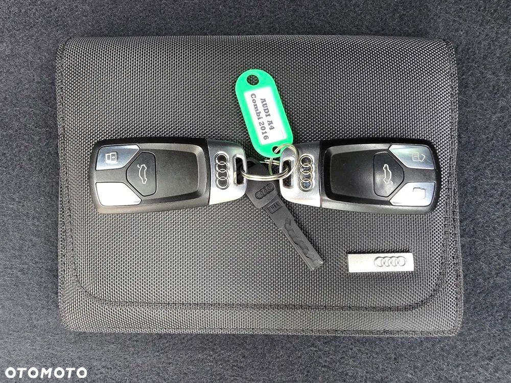 Audi A4 Avant 2.0 TDI DPF clean diesel multitronic S line Sportpaket - 31