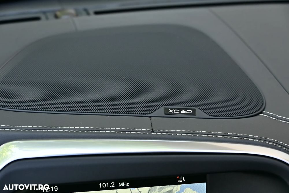 Volvo XC 60 D5 AWD Geartronic Summum - 38