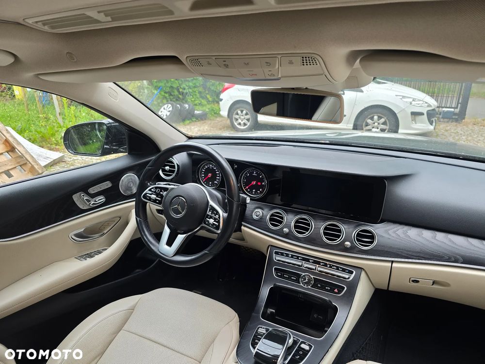 Mercedes-Benz Klasa E 400 d 4-Matic 9G-TRONIC - 4