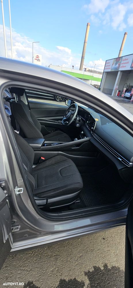 Hyundai Elantra 1.6 l 123 CP CVT Highway - 3