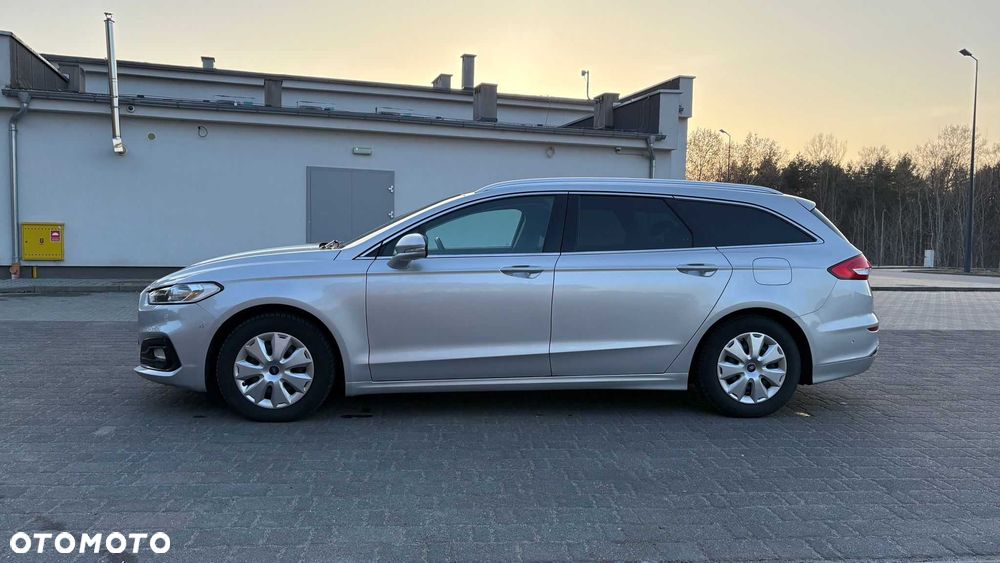 Ford Mondeo - 4