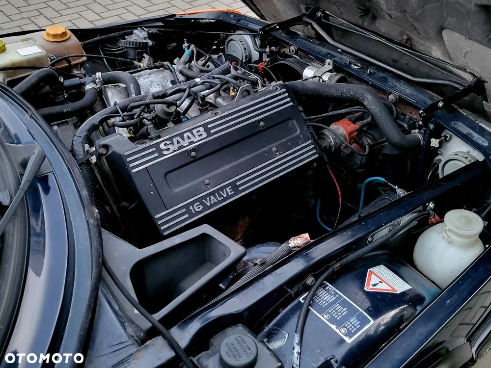 Saab 900 - 16