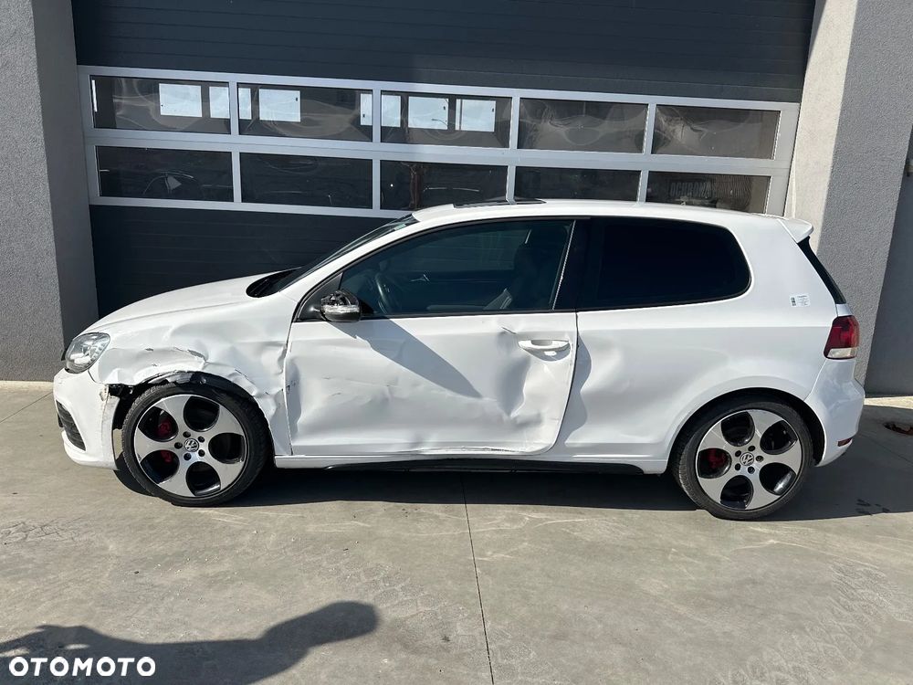 Volkswagen Golf 2.0 GTI - 9