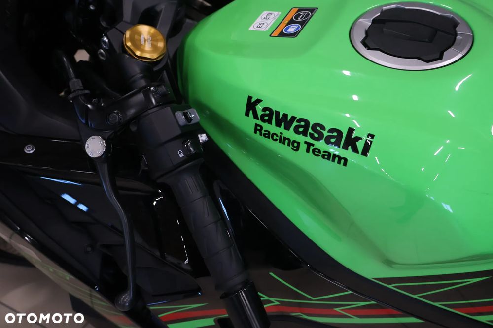 Kawasaki ZX - 4