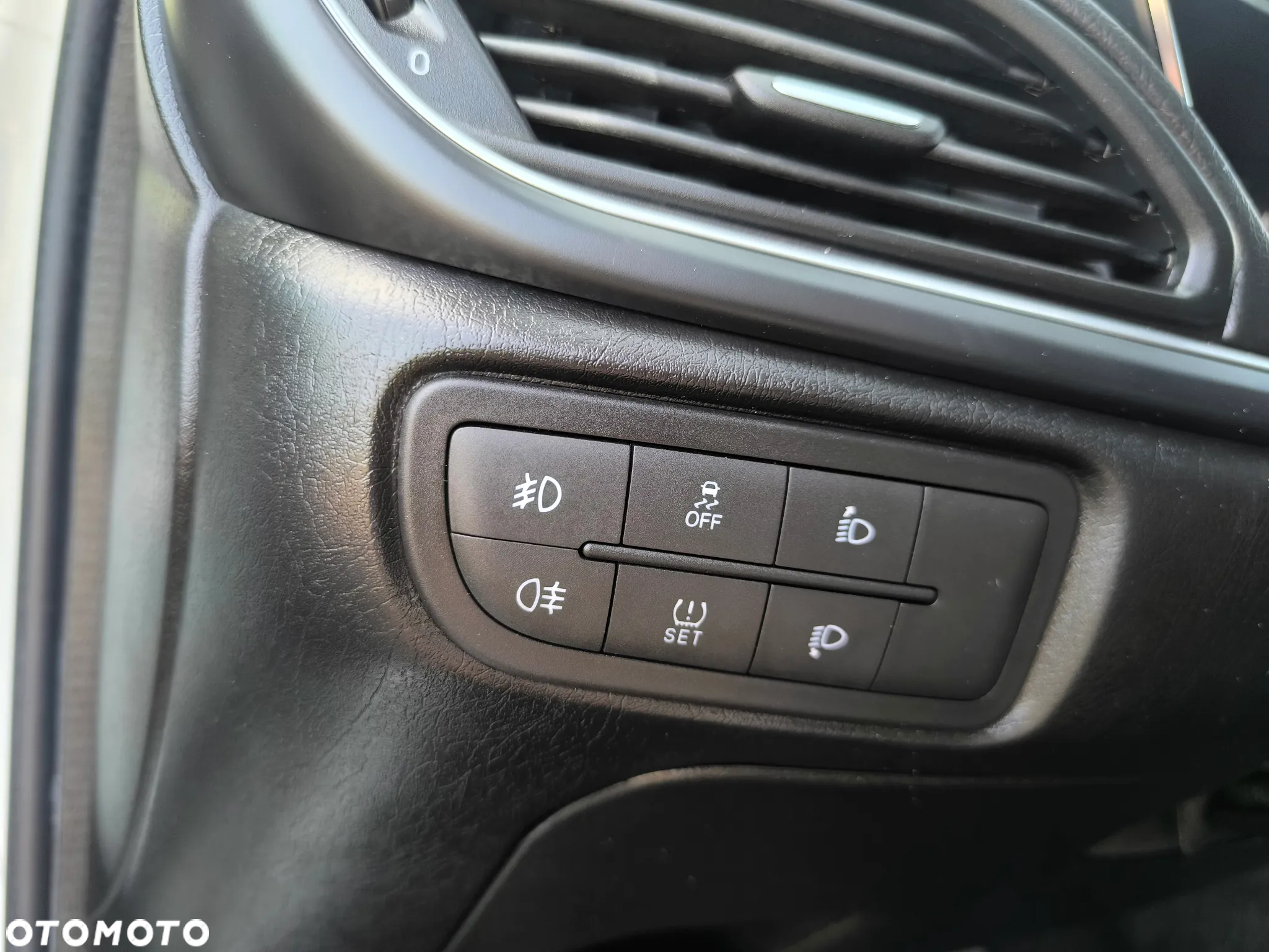 Fiat Tipo 1.4 T-Jet 16v Lounge - 25