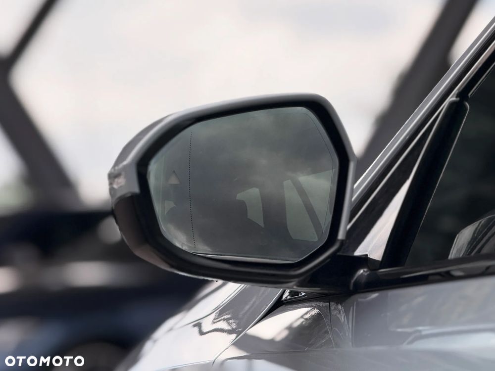 BMW Seria 5 520i - 11