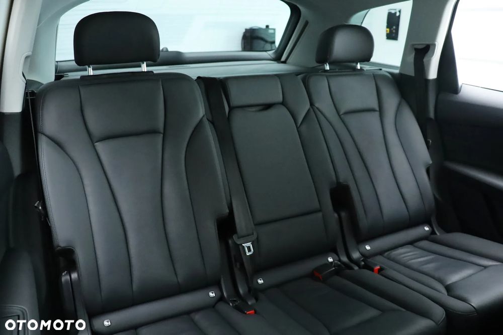 Audi Q7 - 16