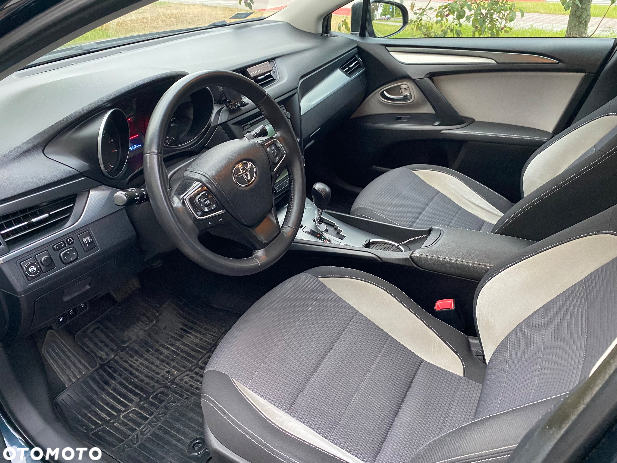 Toyota Avensis 1.8 Active MS - 5
