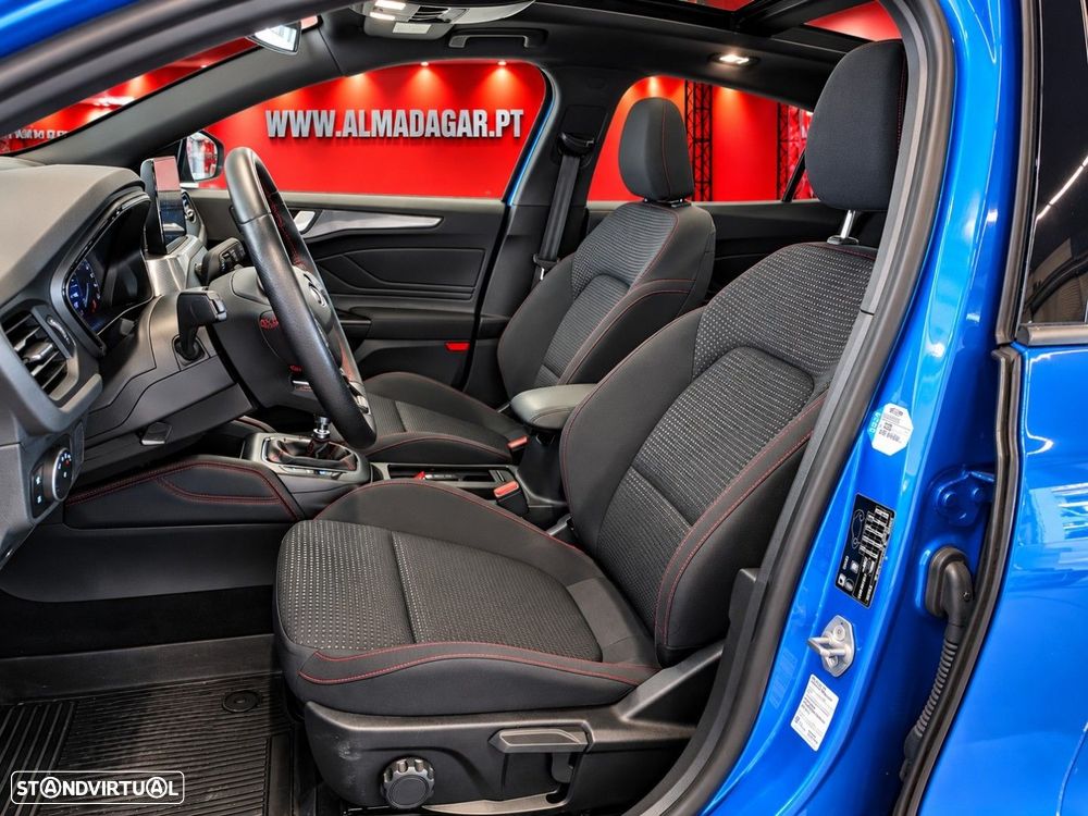 Ford Focus 1.0 EcoBoost ST-Line - 12