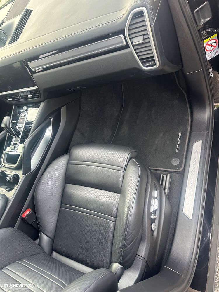 Porsche Cayenne Coupé Turbo S E-Hybrid - 6