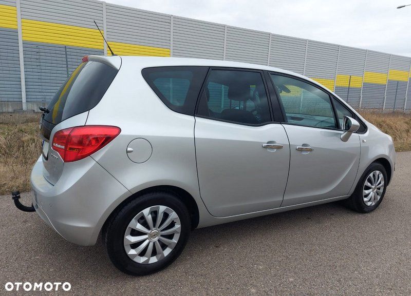 Opel Meriva - 24