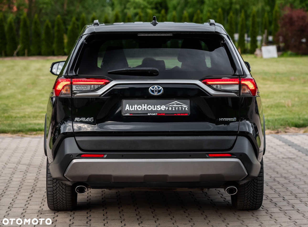 Toyota RAV4 2.5 4x4 Hybrid Team Deutschland - 11