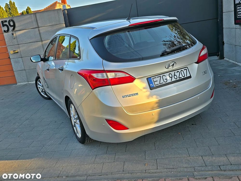 Hyundai i30 1.6 Classic EU5 - 5