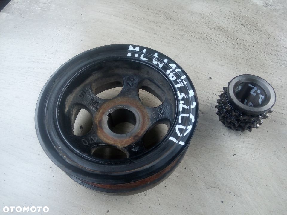 Mercedes ML W164 koło pasowe wału zębate  3,2CDI - 1