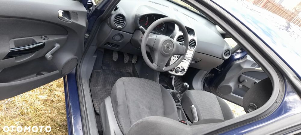 Opel Corsa 1.2 16V Essentia - 13