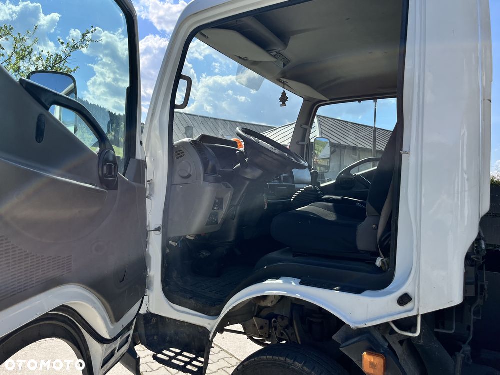 Nissan Cabstar - 11