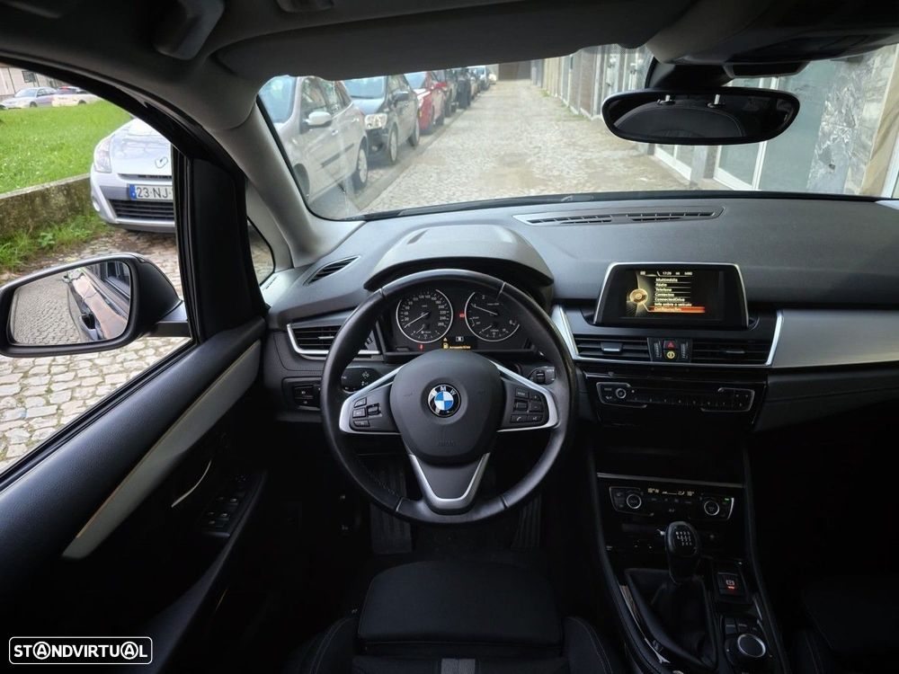BMW 216 Active Tourer d Line Sport - 6