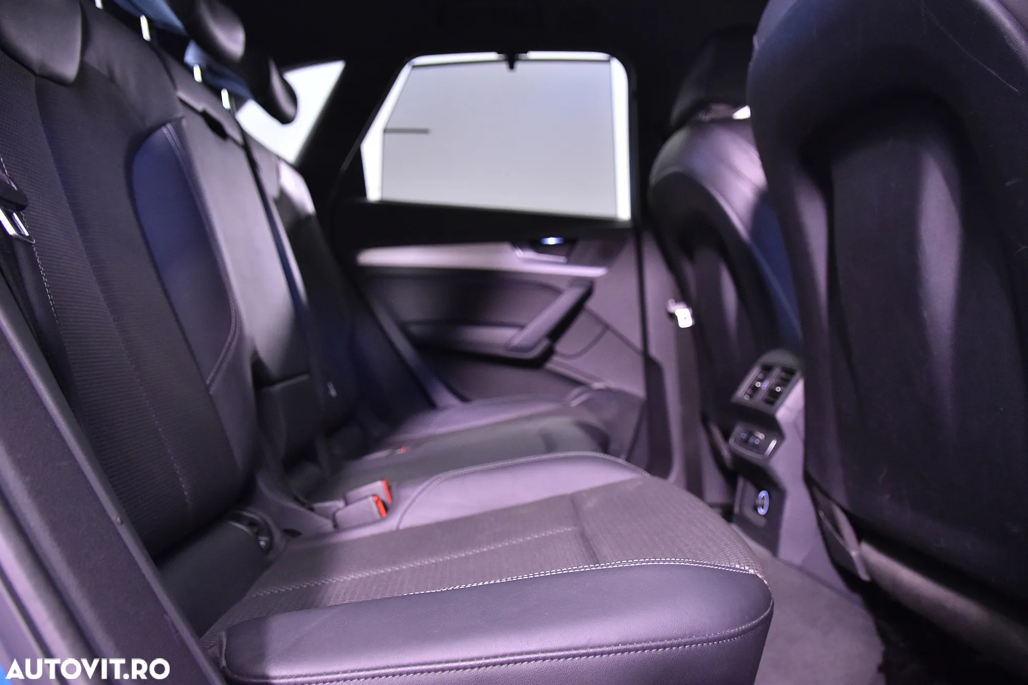 Audi Q5 55 TFSI e quattro S tronic - 12
