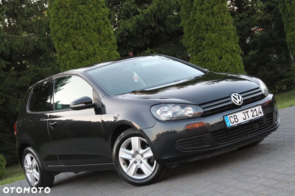 Volkswagen Golf - 6