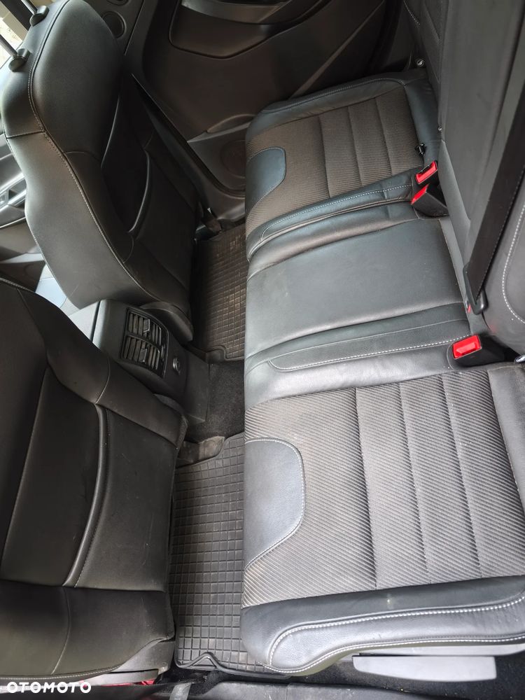 Ford Kuga - 6