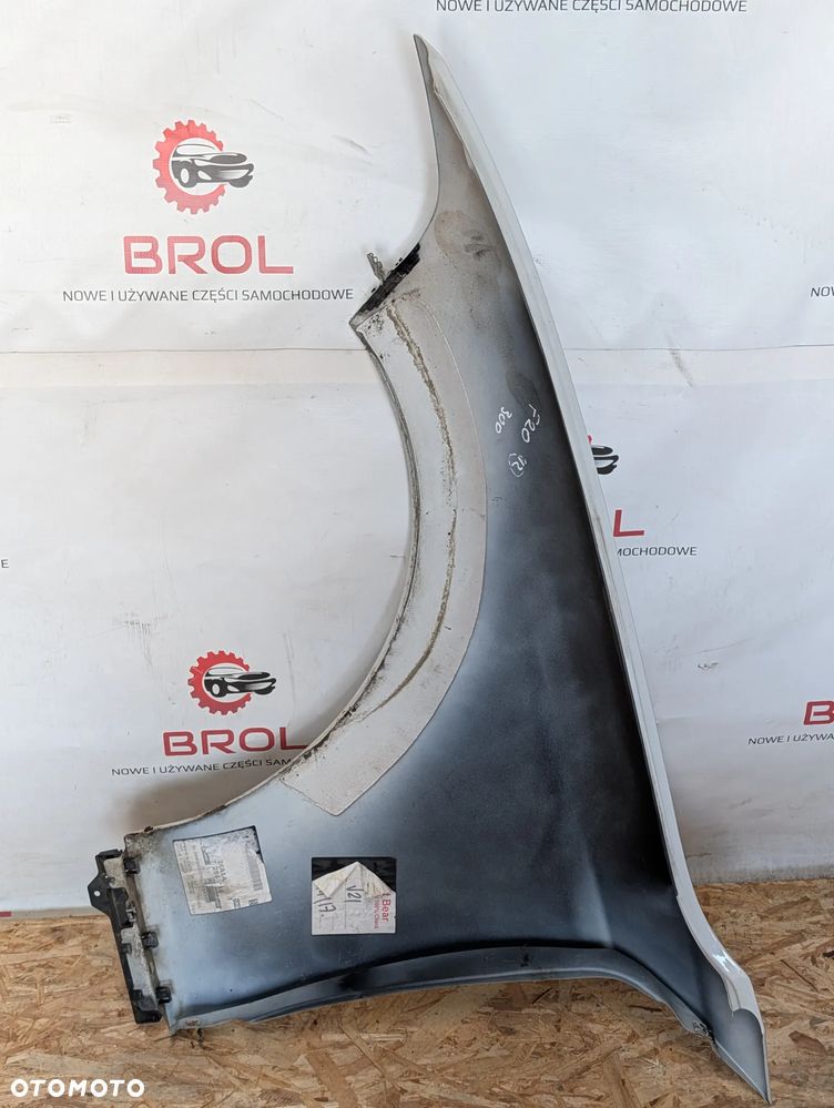 BŁOTNIK PRZEDNI PRAWY BMW F20  300 - 6