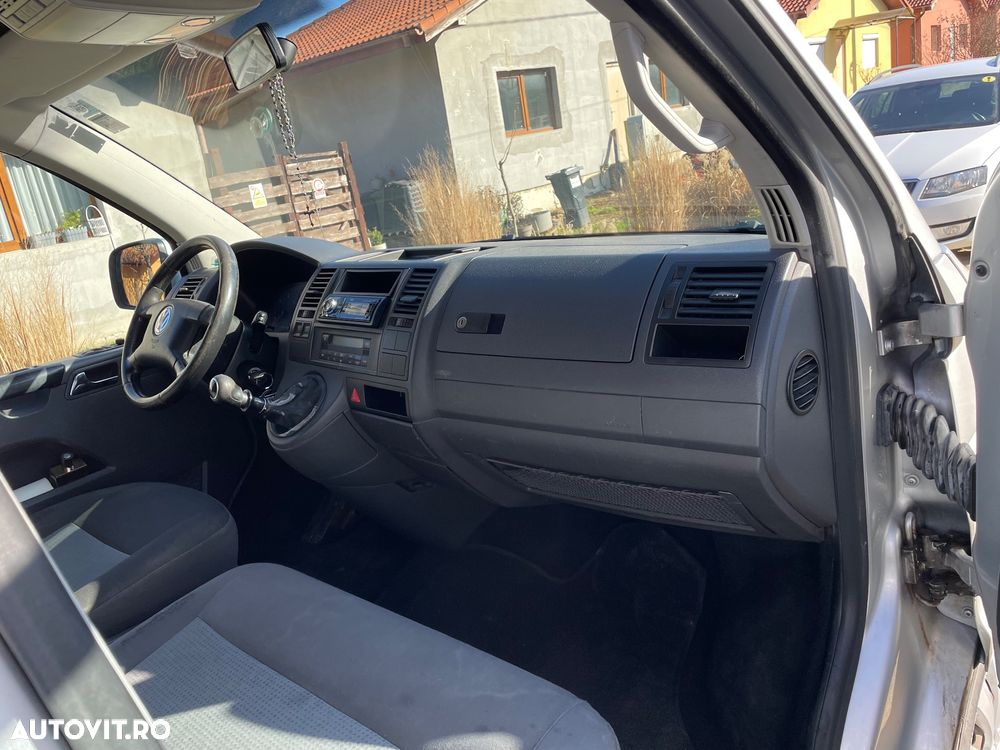 Volkswagen Transporter Caravelle Kurz DPF Comfortline - 11