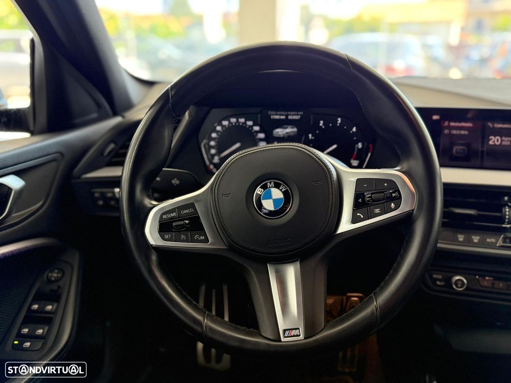 BMW 116 d Pack Desportivo M - 7