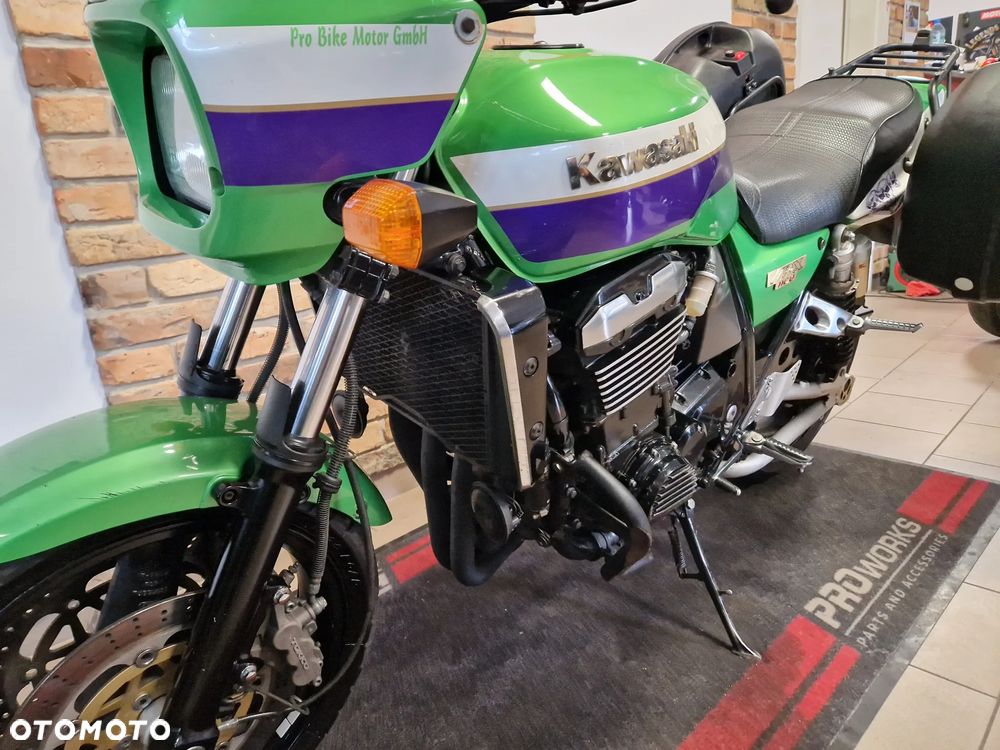Kawasaki ZRX - 14