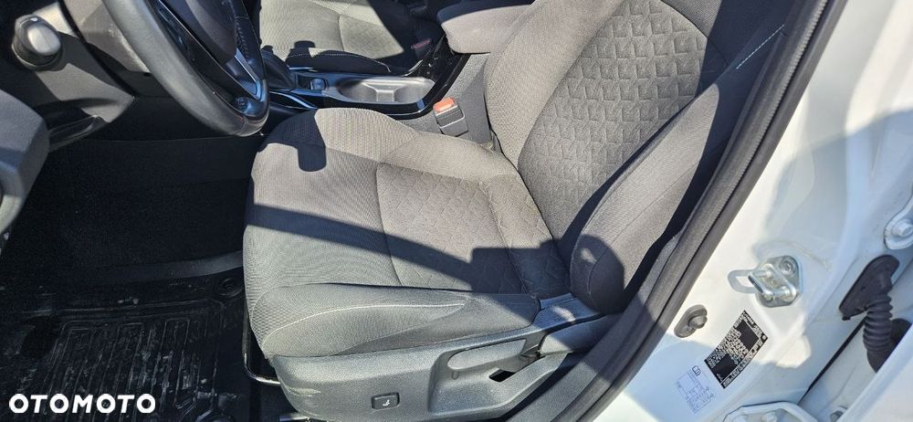 Toyota Corolla 1.8 Hybrid GPF Comfort - 24