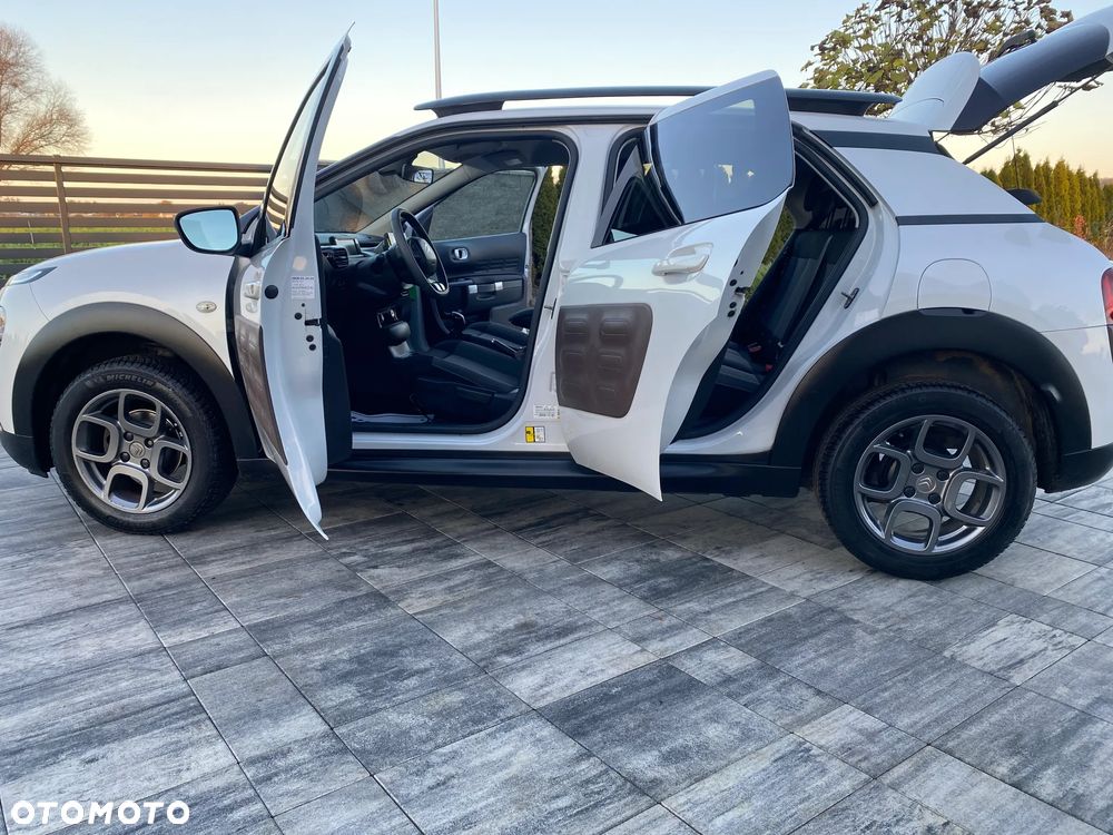 Citroën C4 Cactus 1.2 PureTech Shine - 22