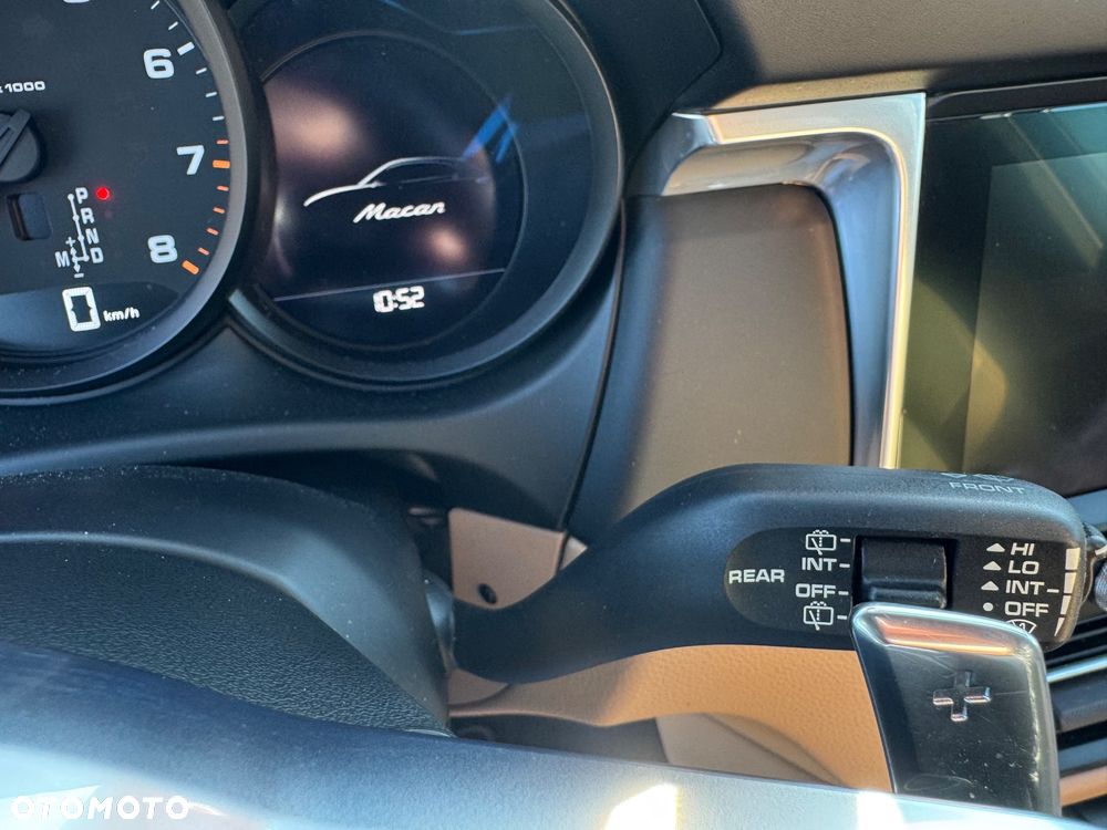 Porsche Macan - 33