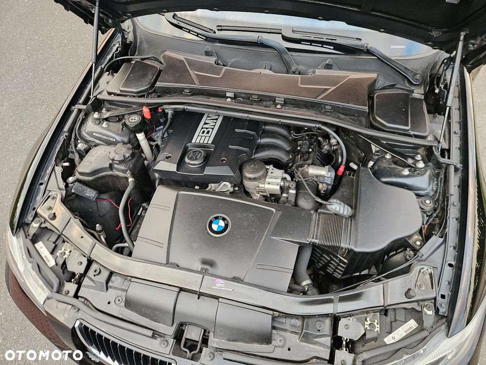 BMW Seria 3 318i - 38