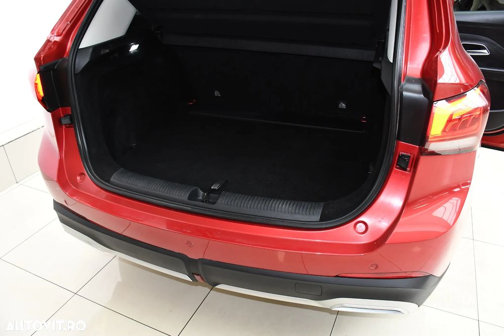 MG ZS HEV Hybrid+ Luxury - 17