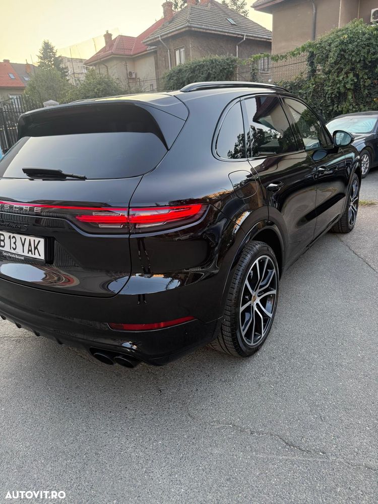 Porsche Cayenne S - 5