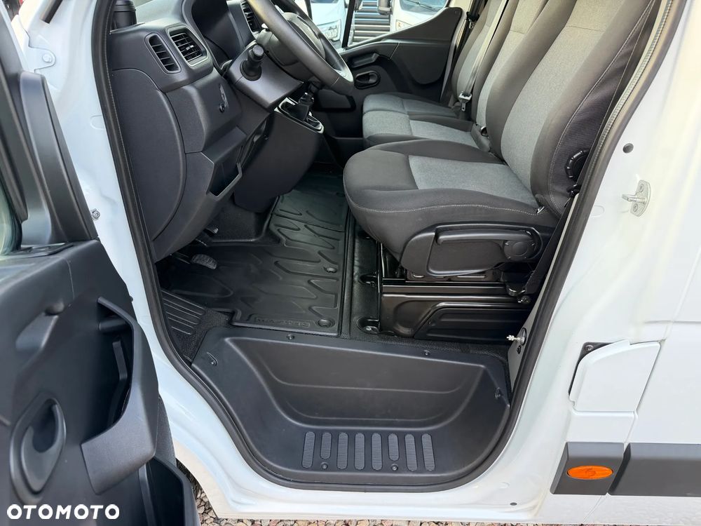 Renault MASTER L3H2 MAXI WZMOCNIONY Zawieszenie poduszki pneumatyczne! MOCNY SILNIK 2.3DCI Rozrząd na ŁAŃCUCHU, Pełna zabudowa paki, Zawiasy drzwi tył 270' DMC3.5t Duża ładowność 1228Kg, HAK 2.5t, Homologacja VAT-1, Parktroniki, Minibar, Stolik EasyLife, Lustro WideView, Oświetlenie LED, Nawigacja, Tempomat, Halogeny, Pakiet Chrom Design, Szare wnętrze, Pełen SERWIS ASO RENAULT!! - 29