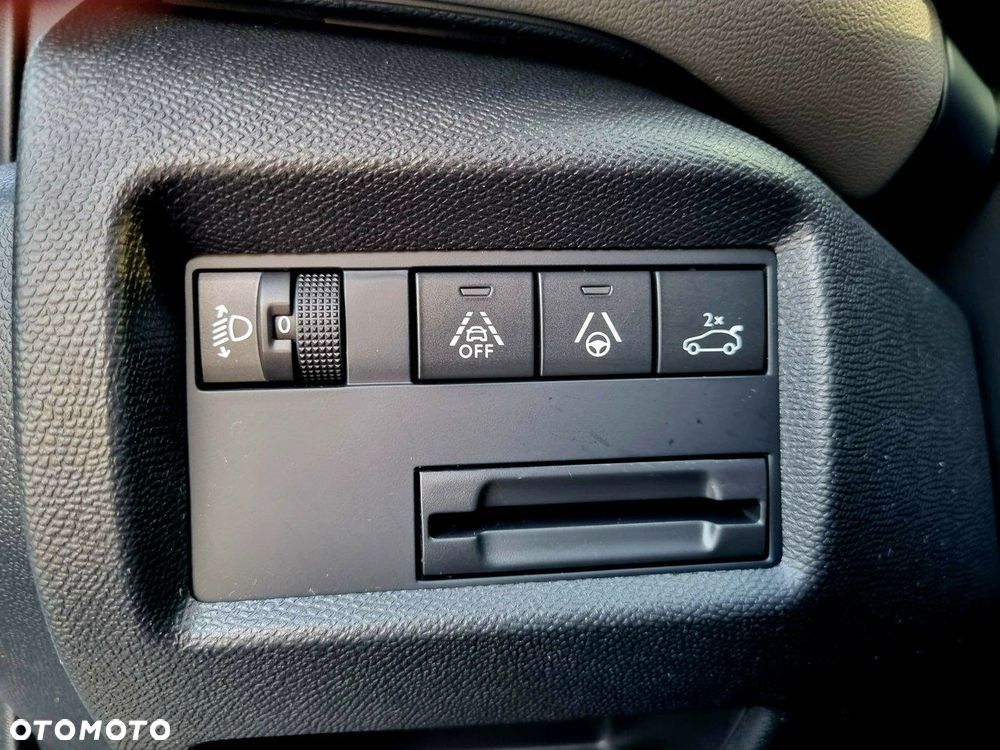 Citroën C5 Aircross 1.6 PureTech Live EAT8 - 25