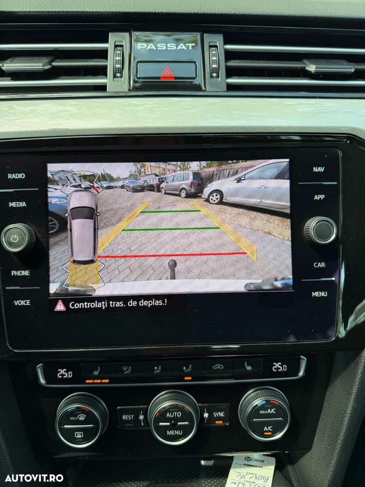 Volkswagen Passat 2.0 TDI DSG Comfortline - 11