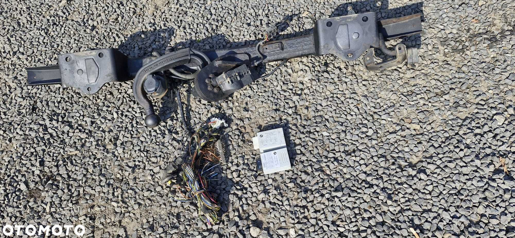 Hak holowniczy BMW 3 E90 E91 elektrycznie składany, moduł, instalacja - 8