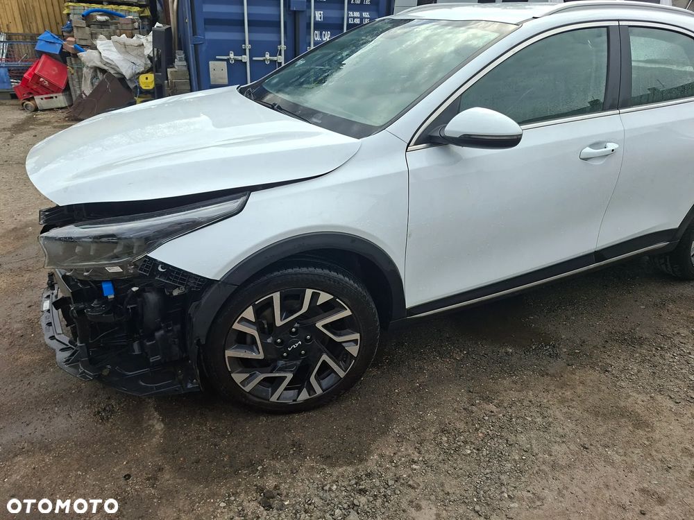 Kia XCeed 1.6 CRDi (48V Mild-Hybrid) DCT7 PLATINUM - 7