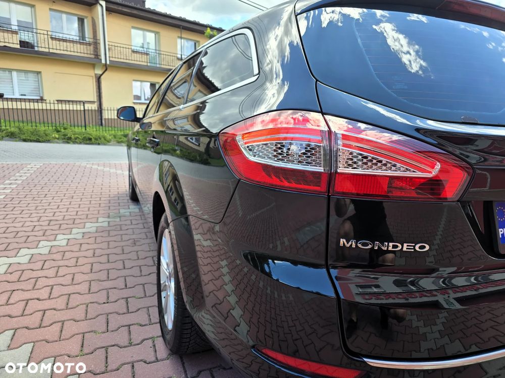 Ford Mondeo 2.0 Futura X - 14