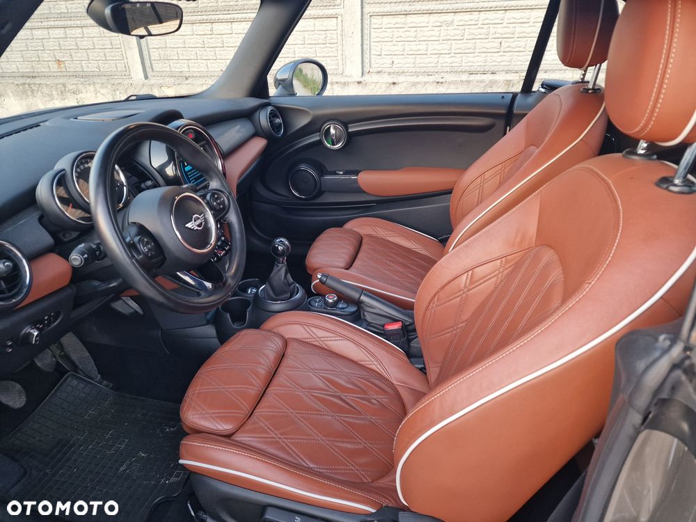 MINI Cooper D Cabrio - 9