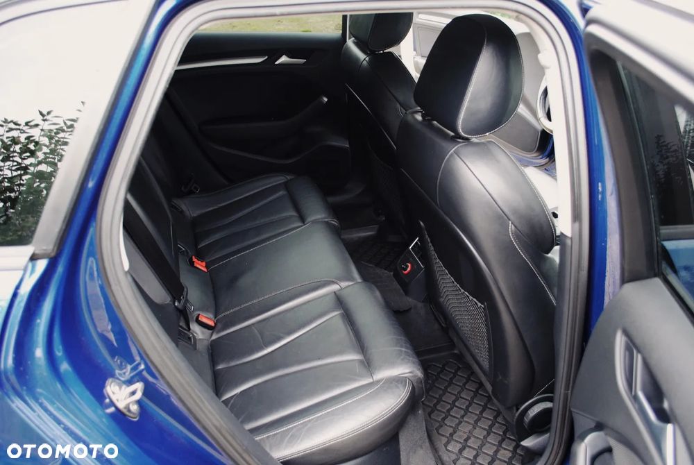 Audi A3 Sportback 2.0 TDI S line Sportpaket - 18