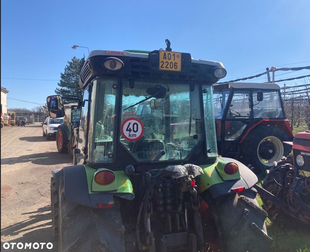 Claas Nexos 240F 4X4 - 8
