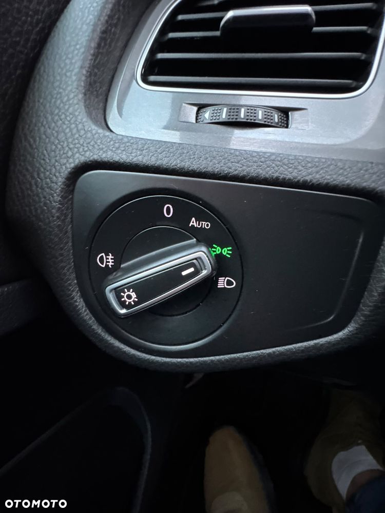 Volkswagen Golf e-Golf - 30