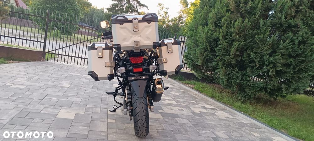 Suzuki V-STROM - 11