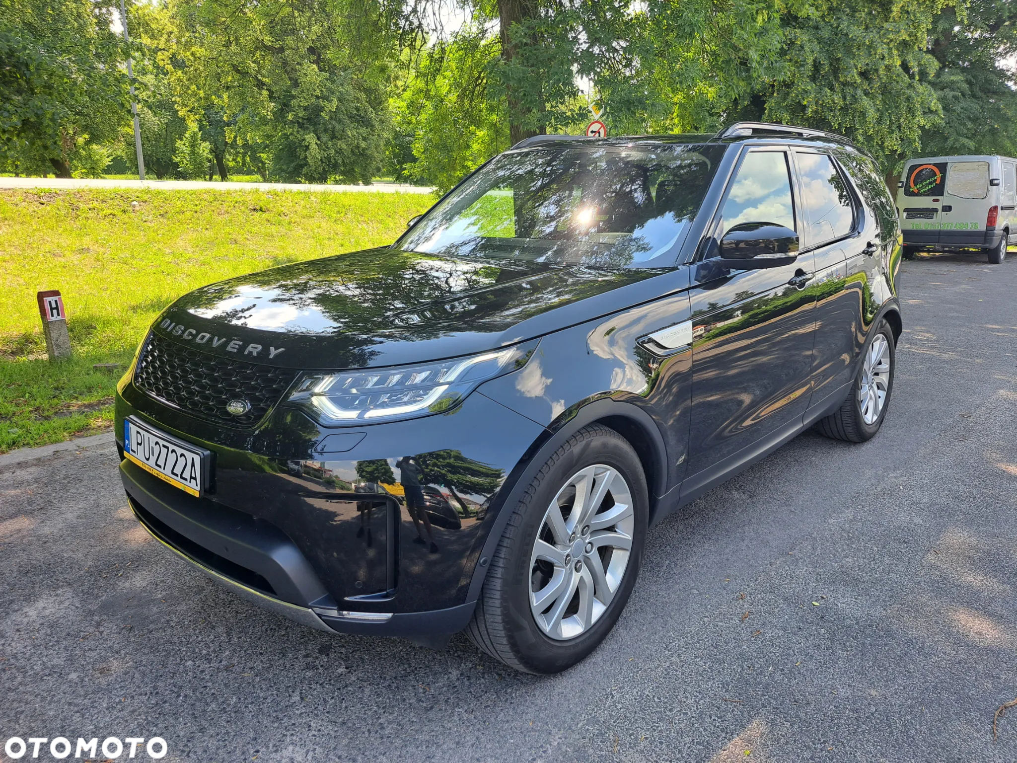 Land Rover Discovery V 2.0 TD4 HSE Luxury - 4