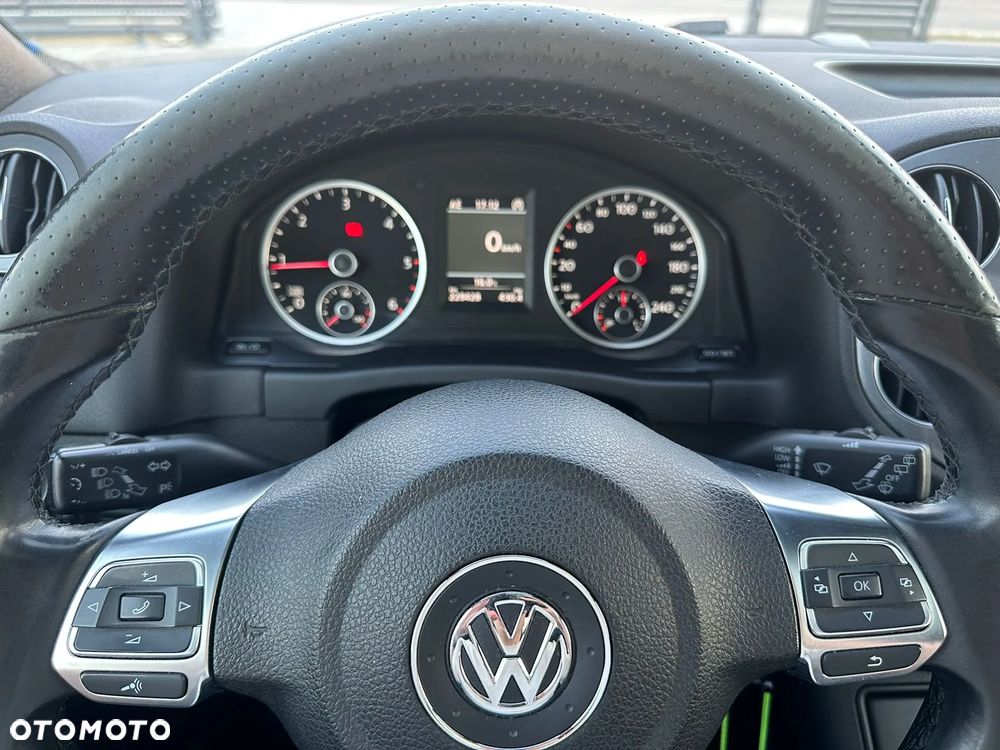Volkswagen Tiguan - 11