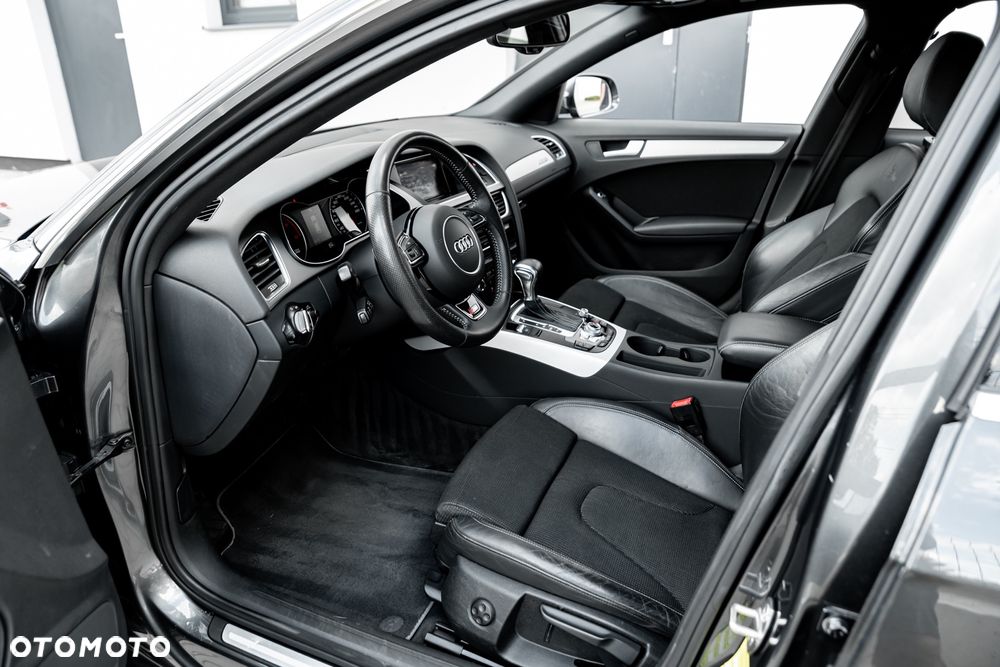 Audi A4 Avant 2.0 TDI DPF quattro S tronic S line Sportpaket - 16