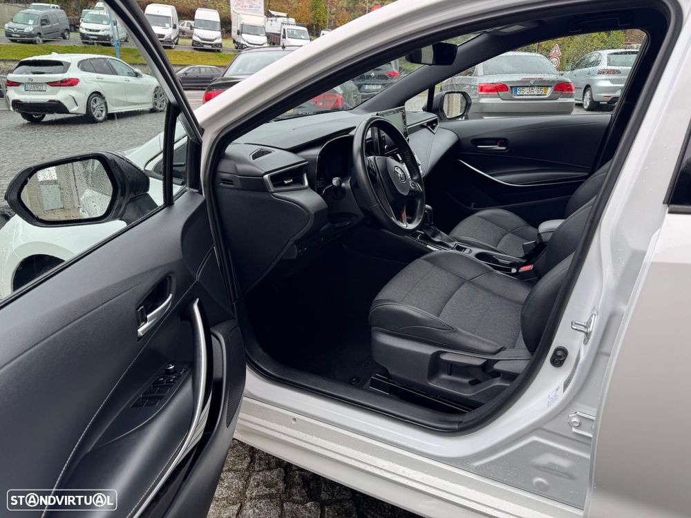 Toyota Corolla 1.8 Hybrid Comfort+P.Sport - 4