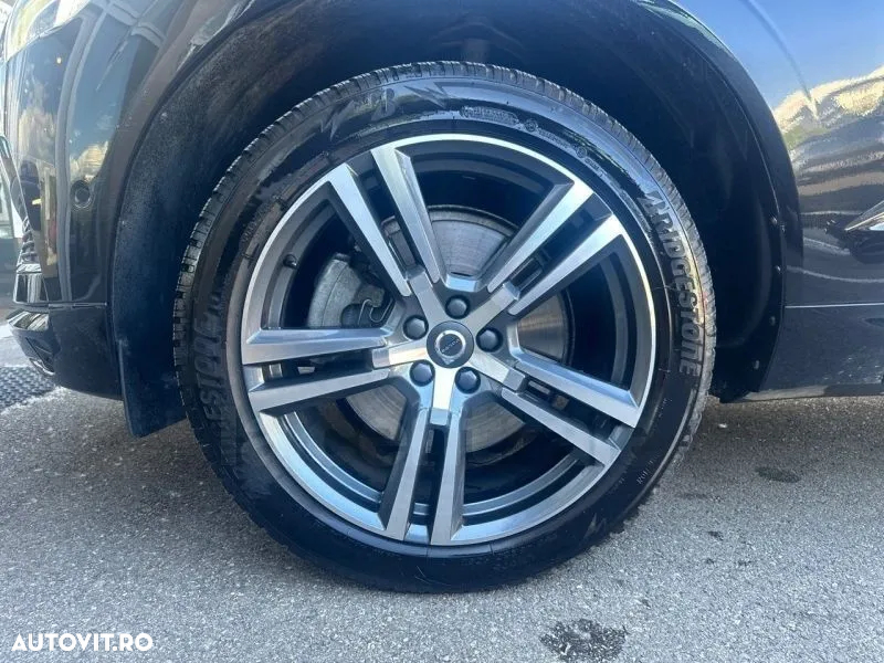 Volvo XC 60 - 8
